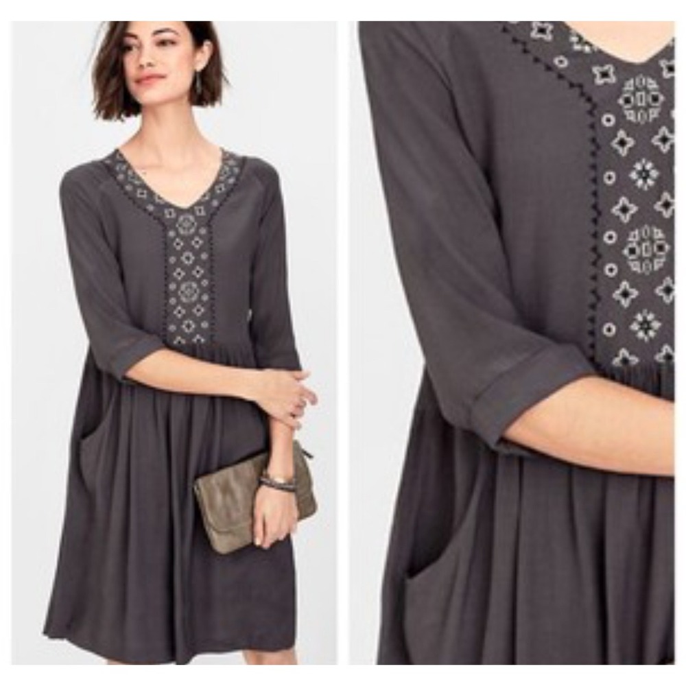 Garnet Hill Gray Embroidered V Neck 3/4 Sleeve Dropped Waist Dress Size 8